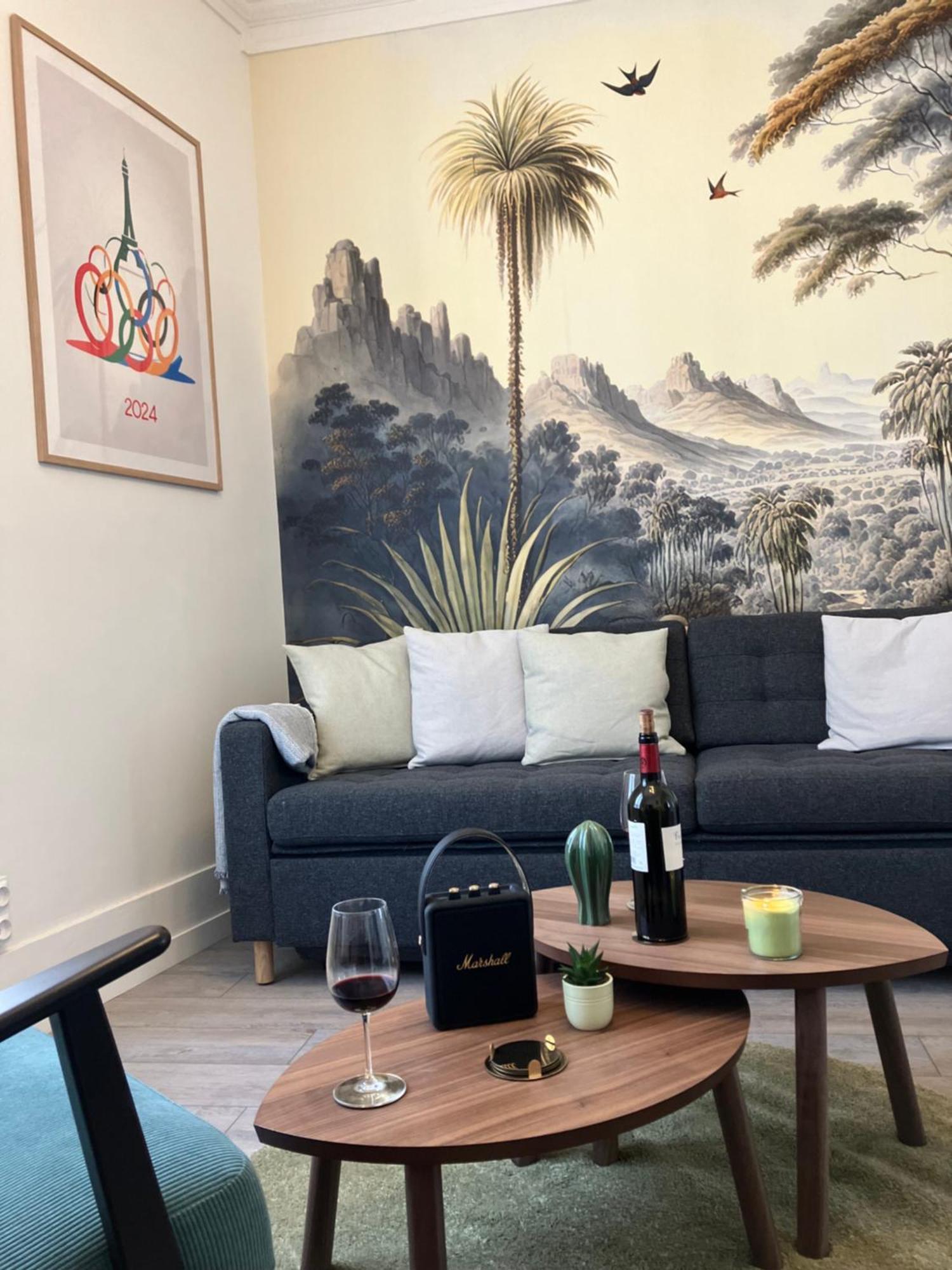 Decore Proche Du Parc Des Expositions *